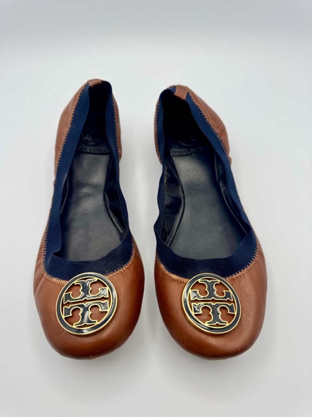 Tory Burch Brown Leather Reva Ballet Flats with Signature Gold Medallion-Size 7